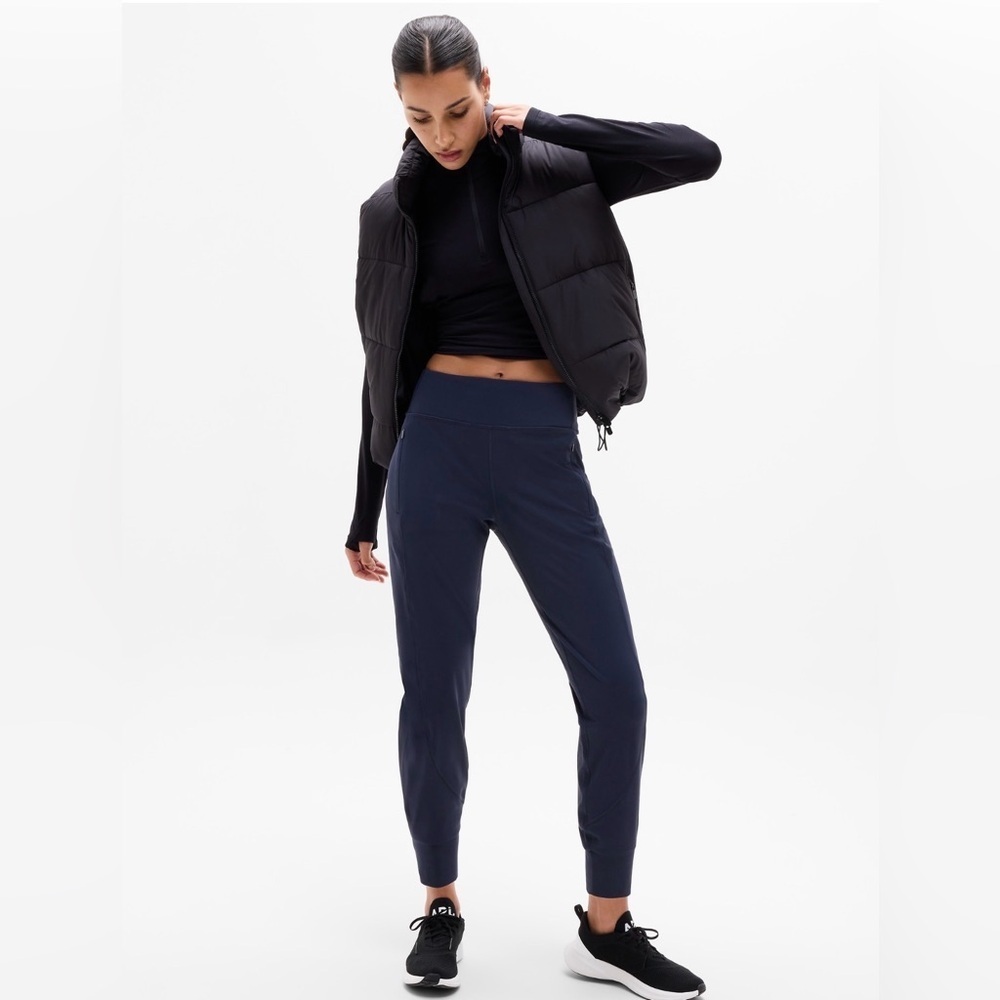 NWT Athleta Rainier Eclipse Jogger Sz M/T